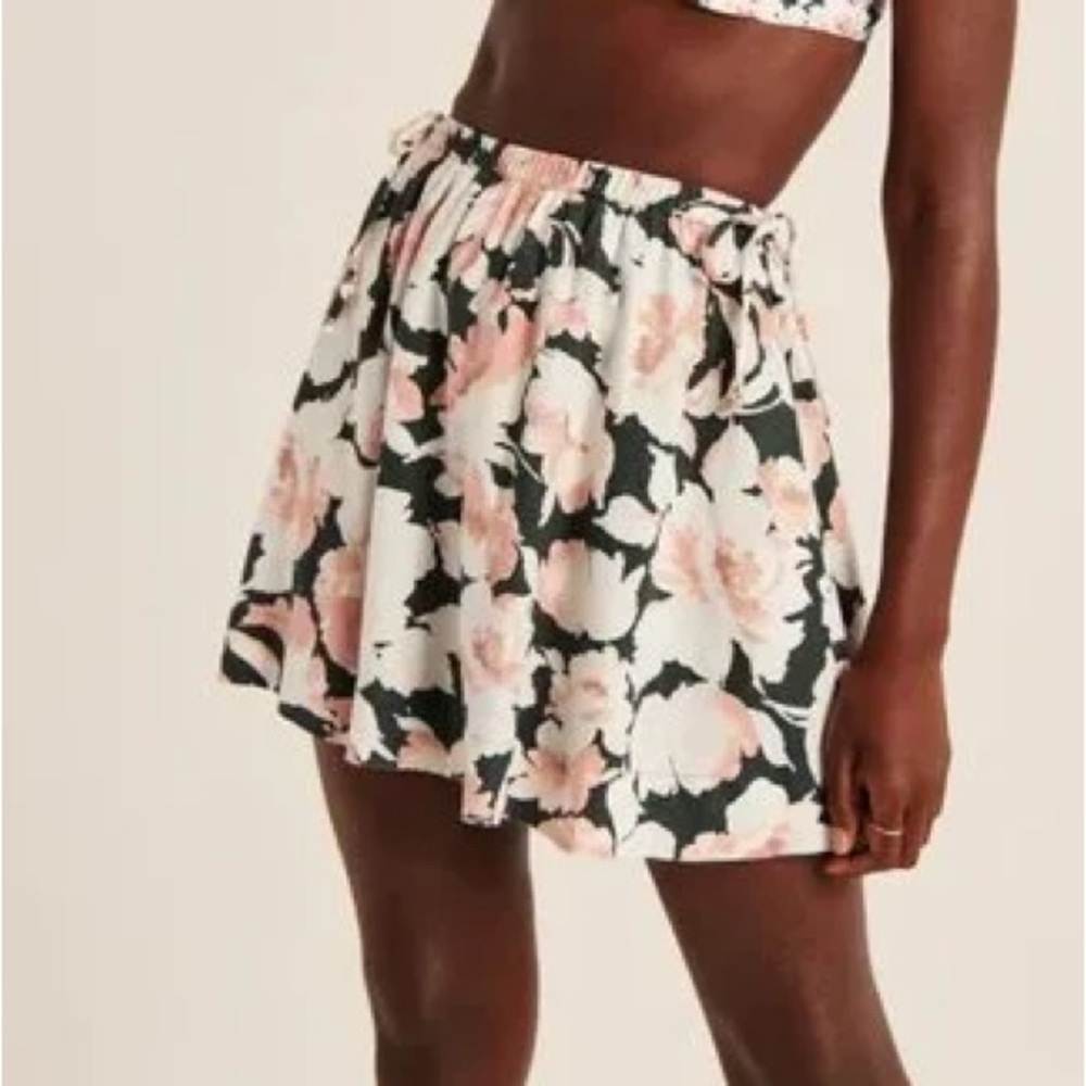 NEW Abercrombie & Fitch Green Floral Print Linen Blend Skirt XS